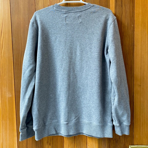 Calvin Klein Crewneck - Picture 2 of 3